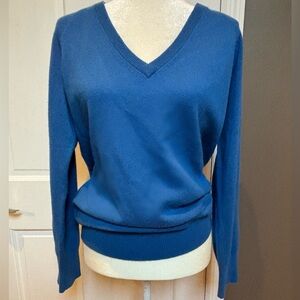 Cashmere V-neck Sweater